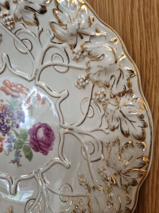 Винтажное фарфоровое блюдо "Цветы".Дулево,СССР .