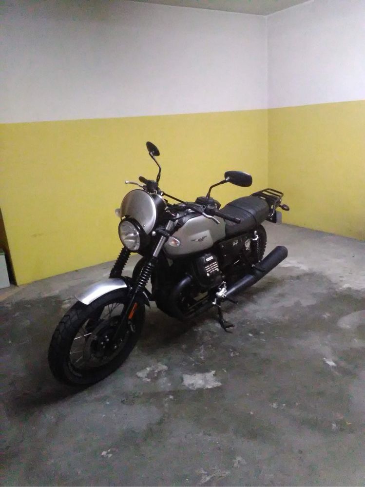Moto Guzzi V7 iii Rough