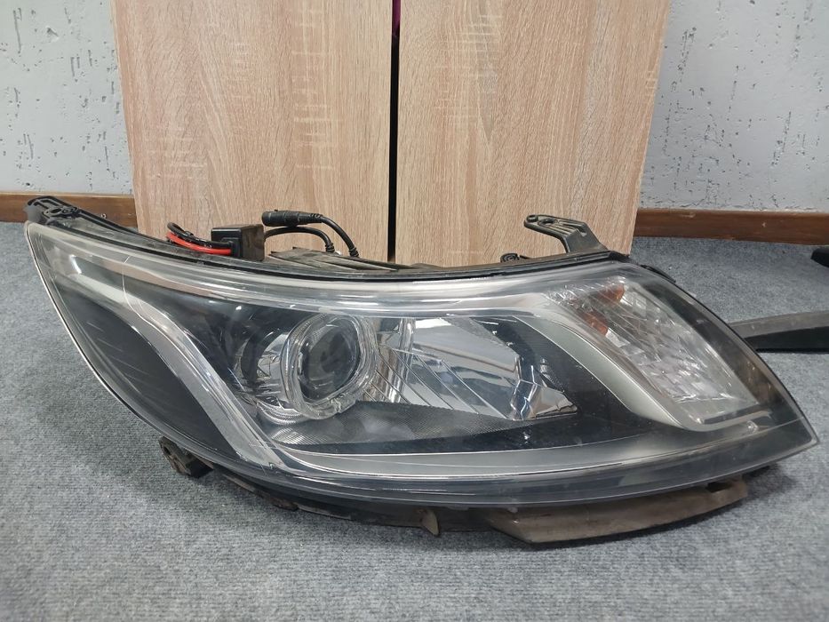 Фара кіа Ріо 2013