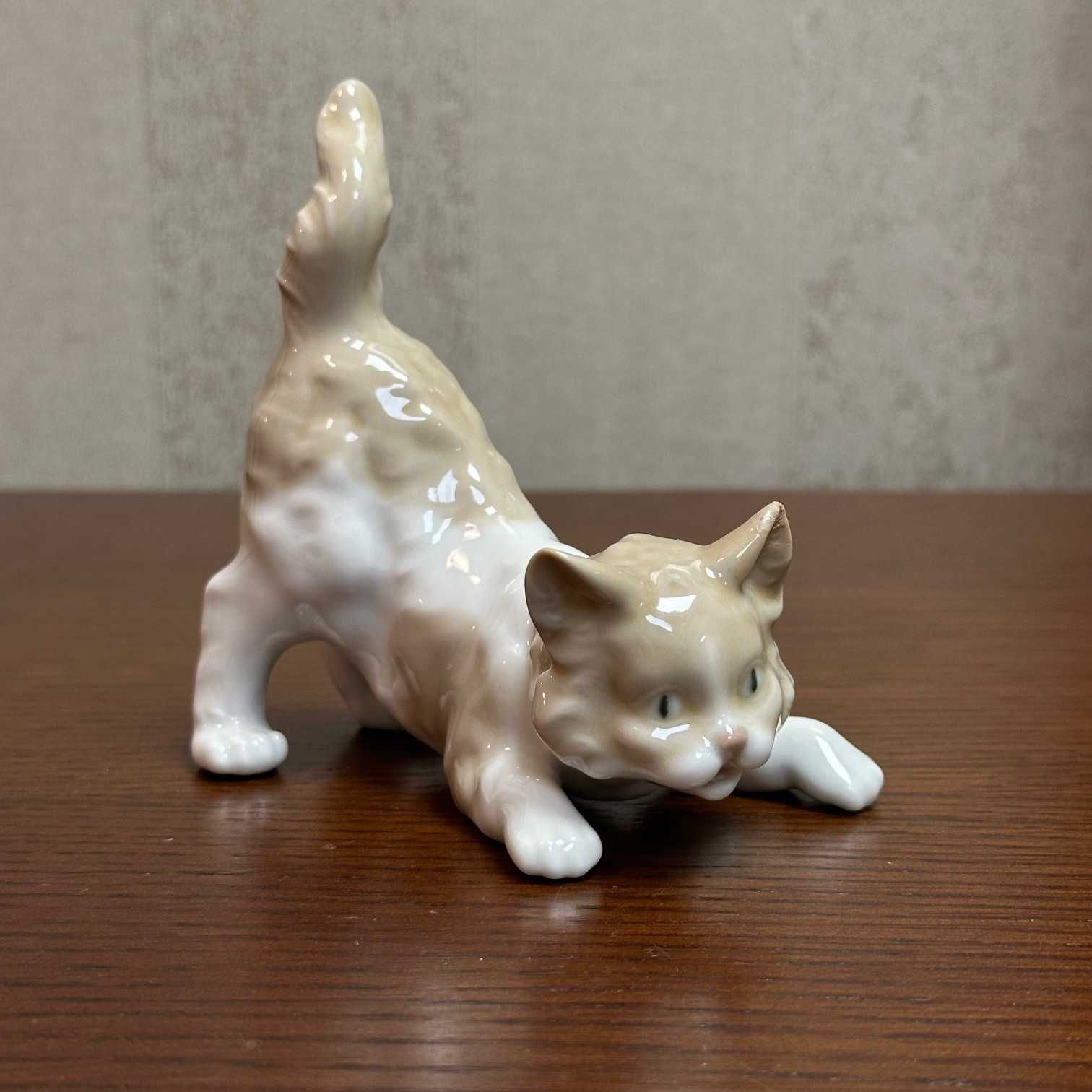 Статуэтка Lladro «Игривый котенок». Дефект, читайте описание.