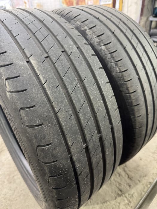 Резина  Шины 2 шт Лето 205/55 r16 GoodYear