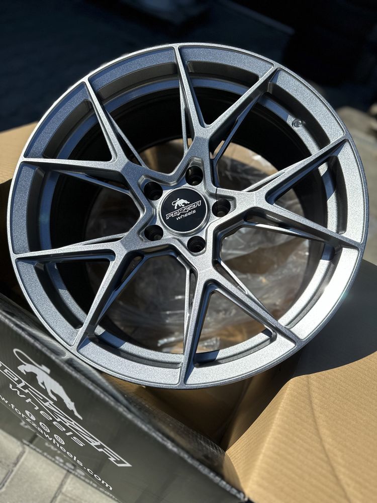 8,5jx19 et32 9,5jx19 et38 forzza flowforming 5x120x72,6 bmw