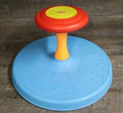 Karuzela Playskool 'Sit 'n Spin' to klasyczna zabawka obrotowa dla dzi