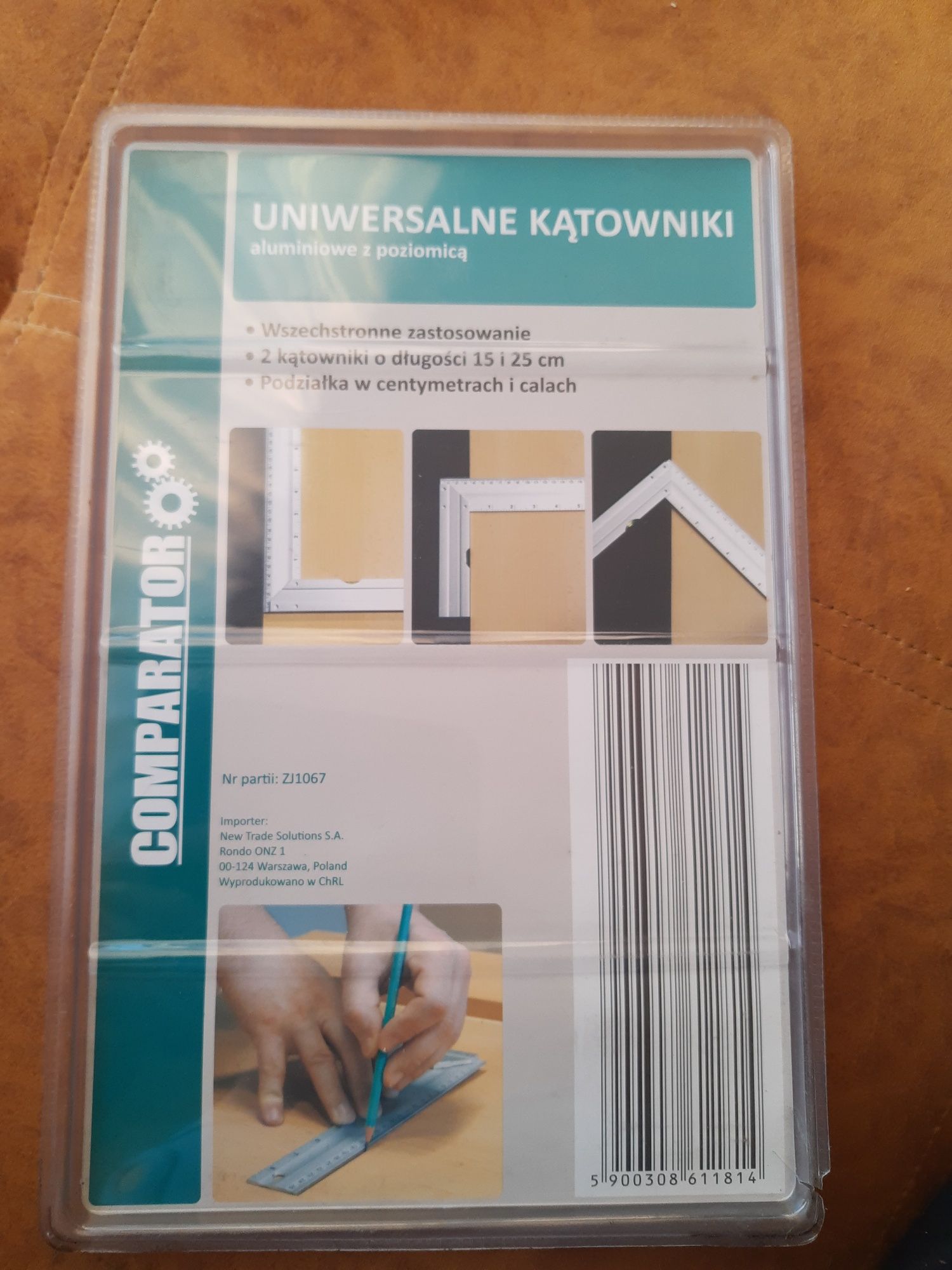 Kątowniki aluminiowe z poziomicą 25 cm i 15 cm