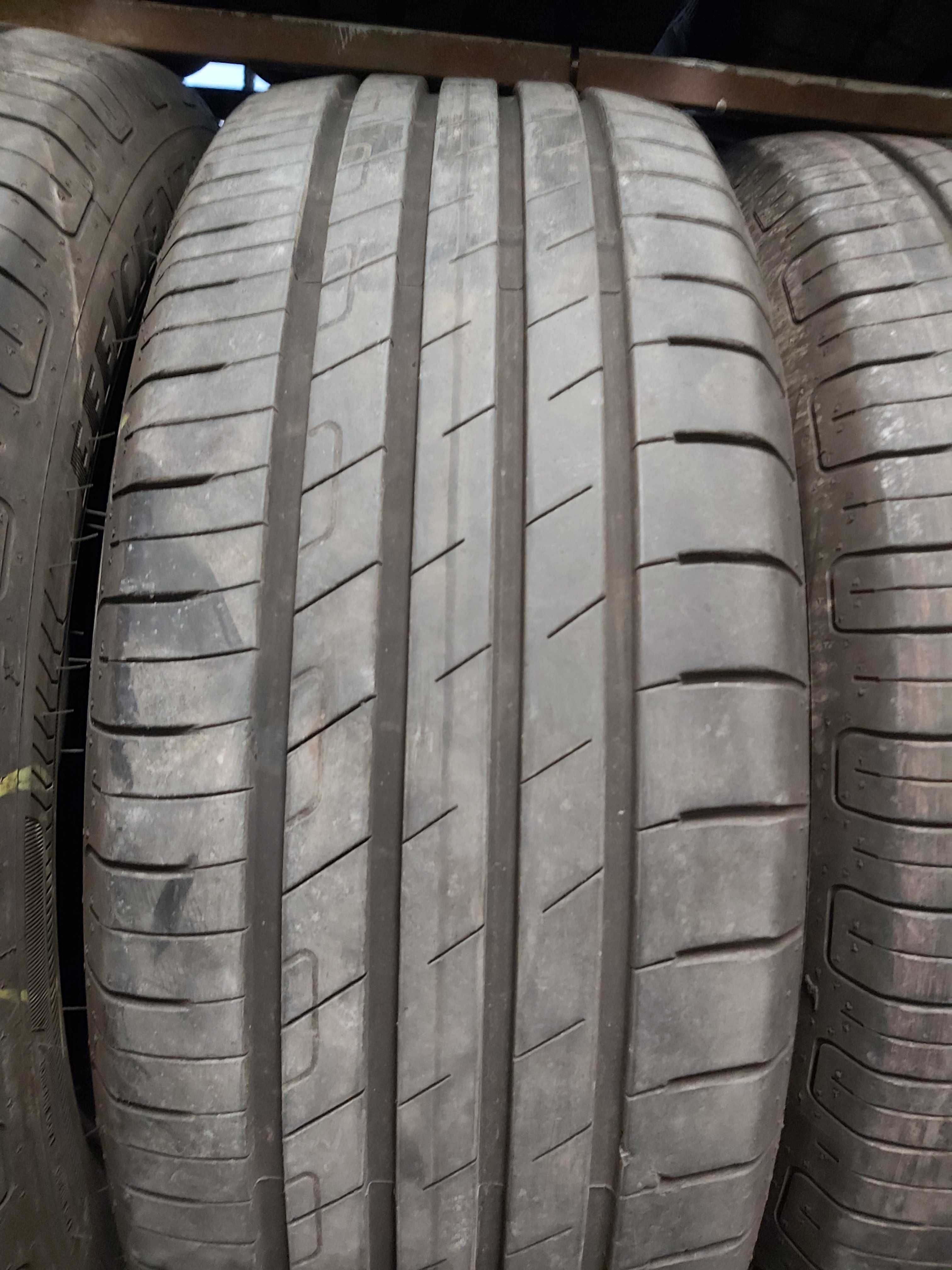215/55R18 Cztery używane opony letnie Goodyear