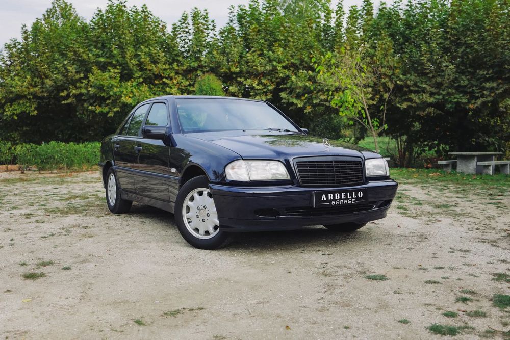 Mercedes-Benz C 180 Classic