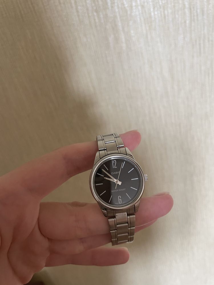 Часы casio срібний колір