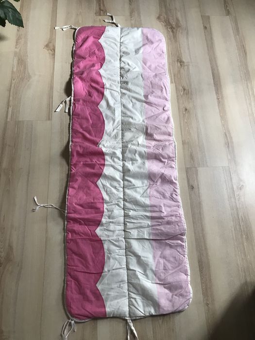 Бортик для дитячого ліжечка