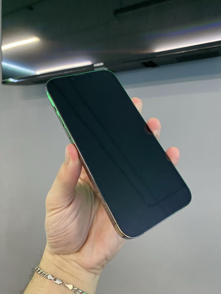 iPhone 13 Pro Max 256Gb Graphite Neverlock чудовий стан