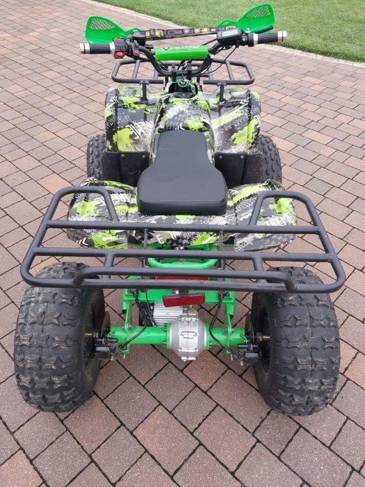 Quad elektryczny 1000W. Duży koła 8".