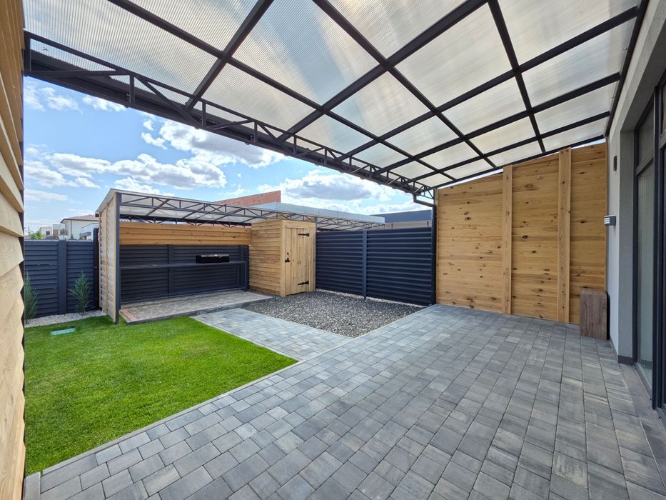 Первая аренда нового современного дуплекса в городке «Золотые Ключи»