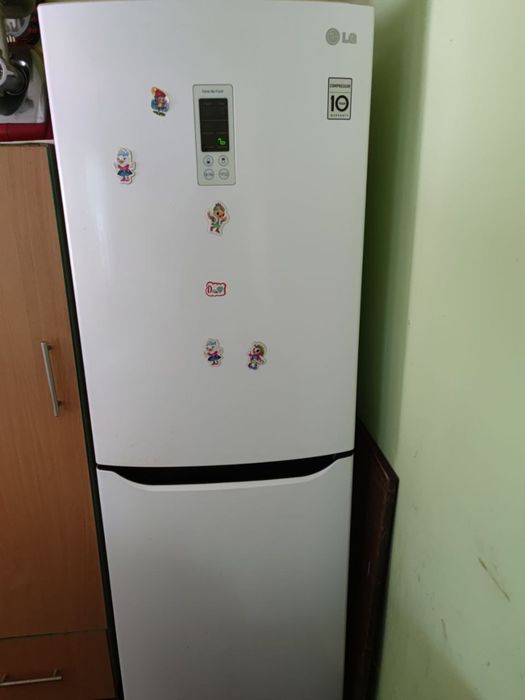 Продам холодильник LG