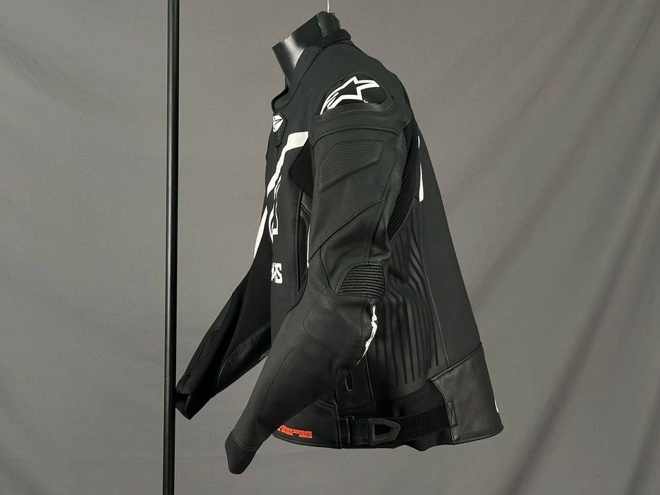 Мотокуртка Alpinestars, Dainese, Macna GP Plus R v4