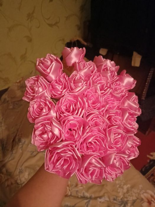 Квіти з атласної ленти ,своїми руками