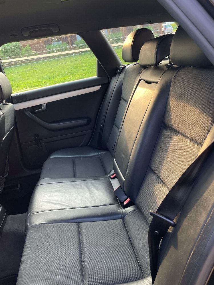 Audi a4 b6 s line 1.9tdi 130km  Doinwestowane 10 lat w rodzinie !