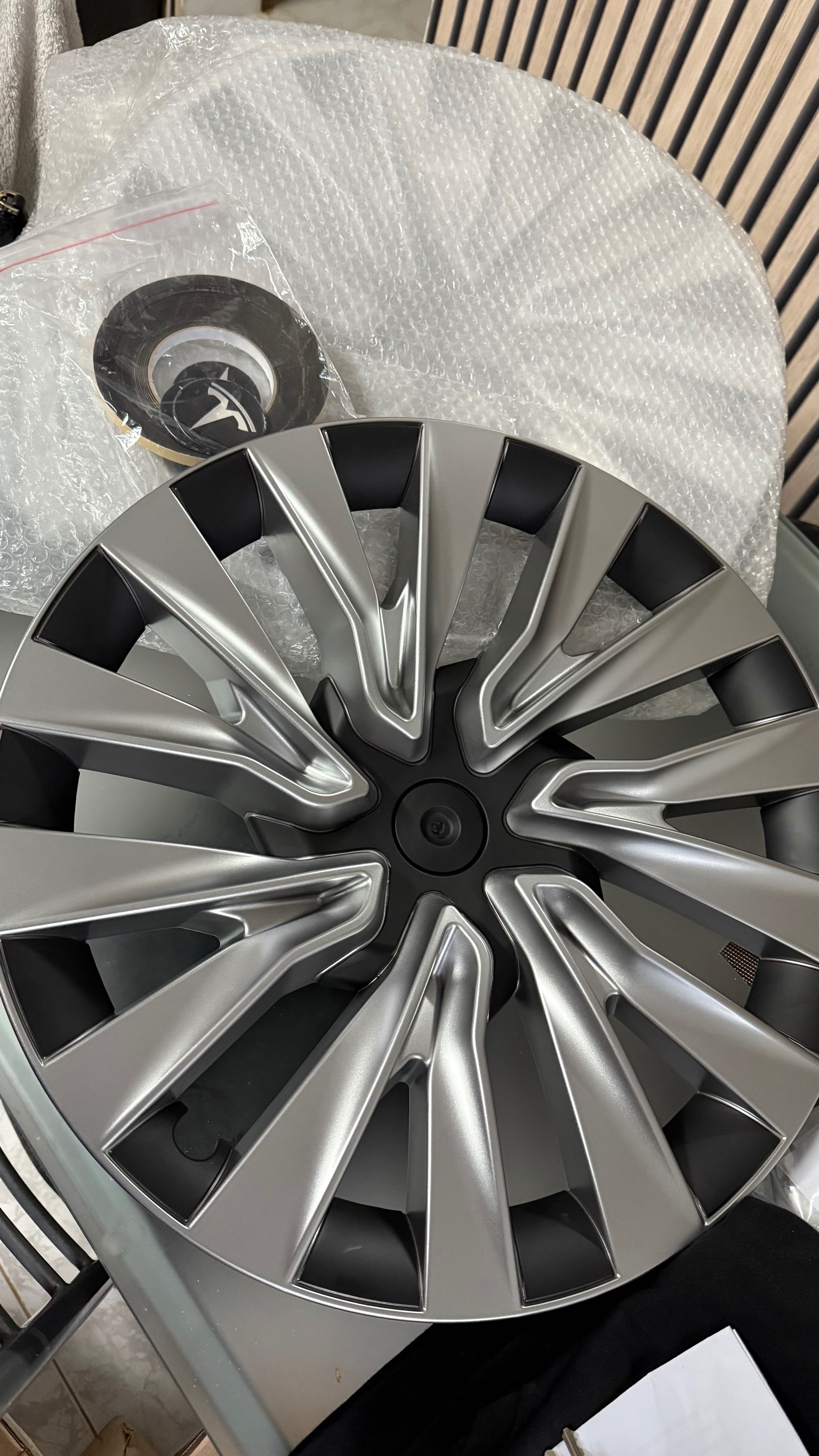 Tampão de roda Tesla