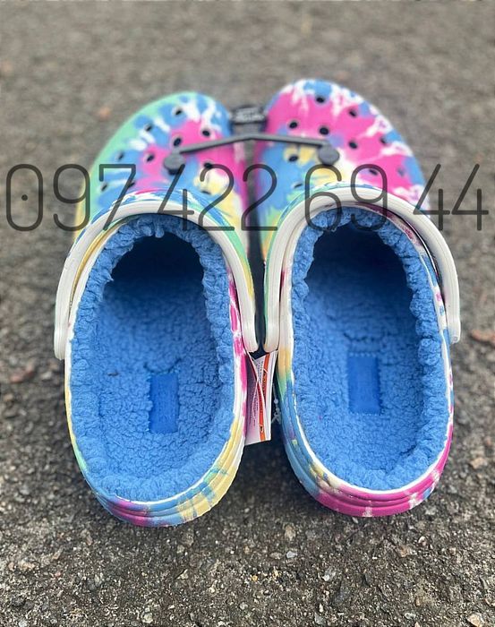 Стильні теплі Крокс Crocs сабо оригінал Crocs Baya Lined Tiedy