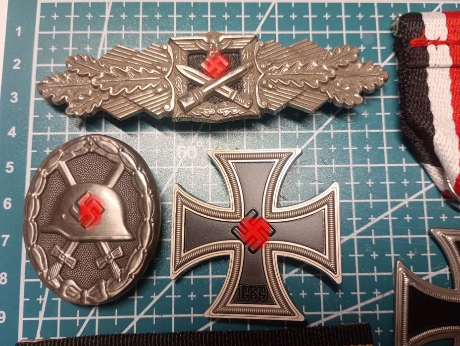 Значки в коллекцию