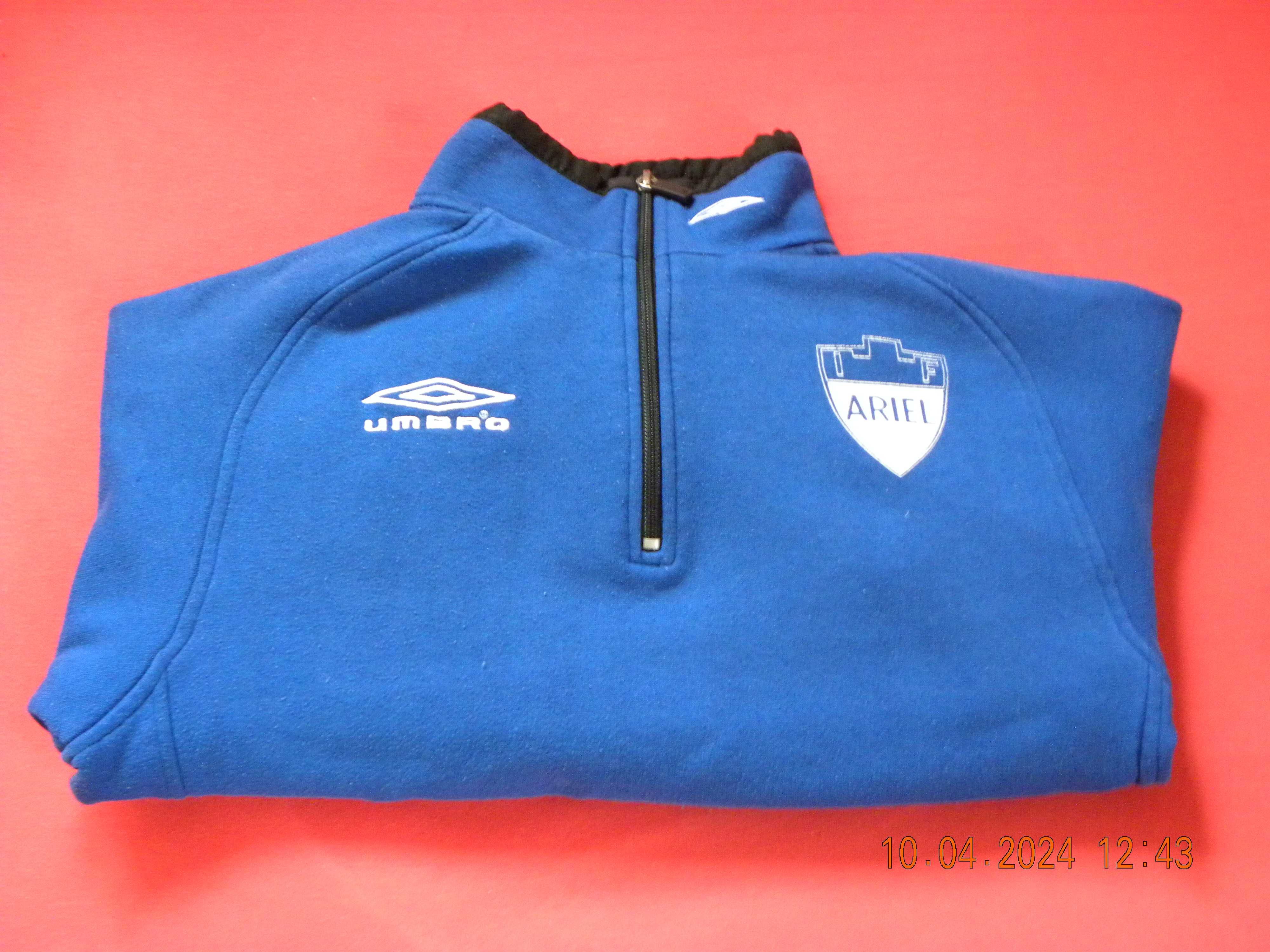 Bluza z długim rękawem  Umbro;  152 cm