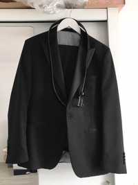 Czarny garnitur ślubny żakardowy glamour Bonus MG M