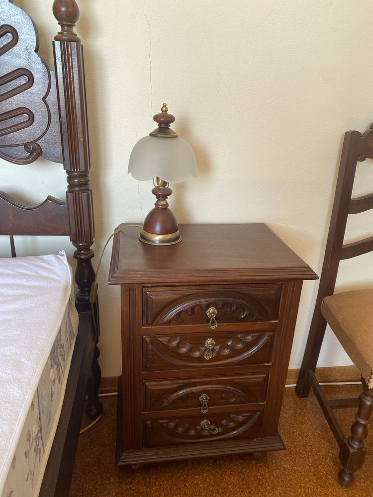 Conjunto de mobiliario de quarto