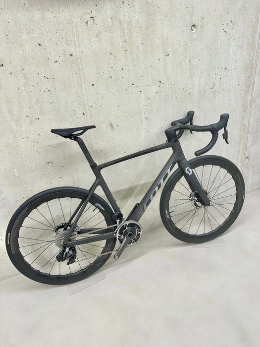 SCOTT Addict RC Ultimate - model 2024 - jak NOWY (300km)!