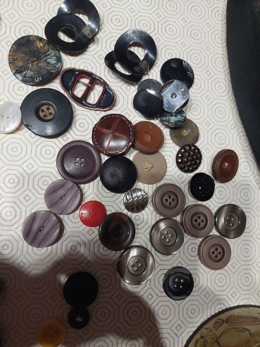 Botões antigos muitos