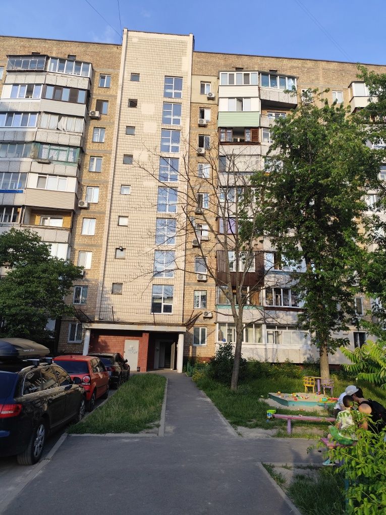 Продам квартиру на Оболоні пр. Оболонський 34г