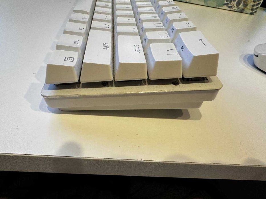 Геймерская клавиатура razer huntsman mini 60%