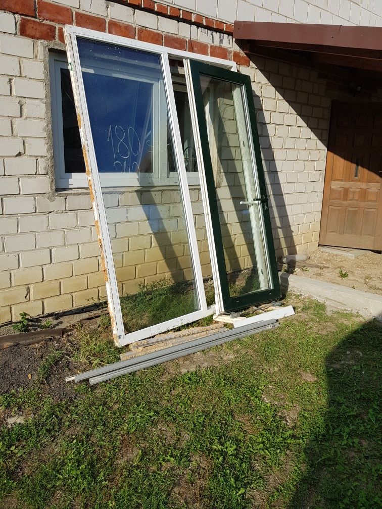 Drzwi zewnętrzne PCV 180x240