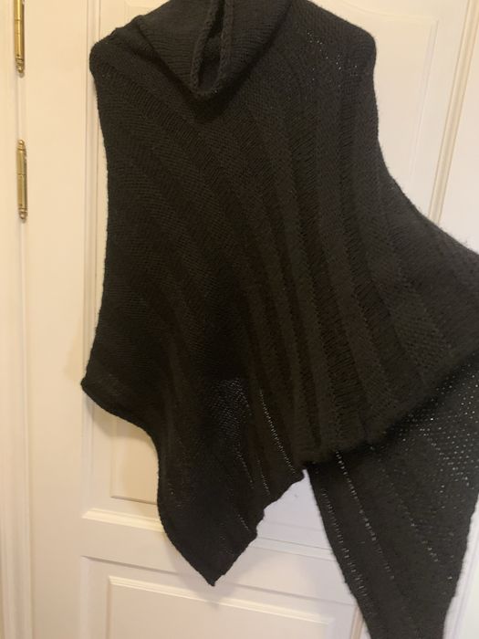 Pancho z golfem 100% wełna UNISONO