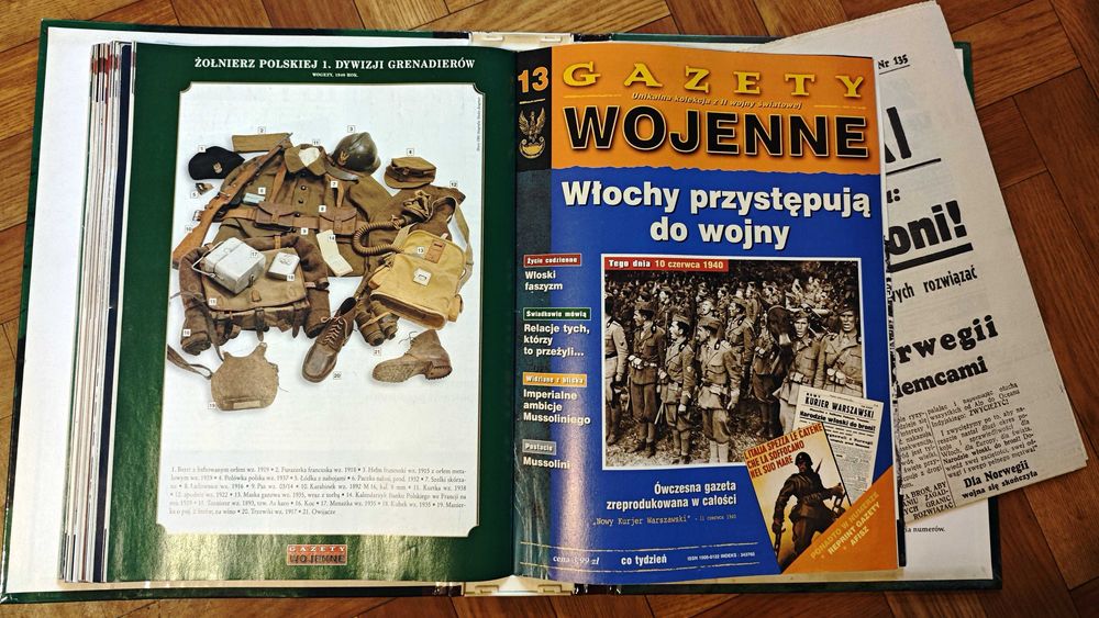 Gazety Wojenne – kolekcja, segregator + 13 zeszytów + plakaty