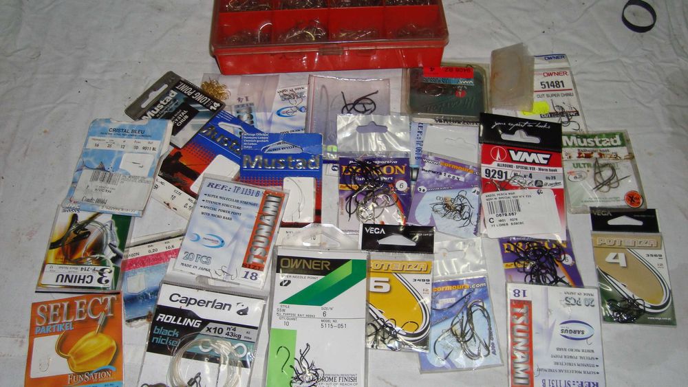 bancos  e  mochilas  para  pesca