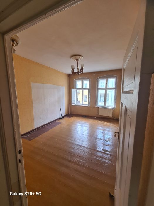 Szpachlowanie oraz prace wykończeniowe