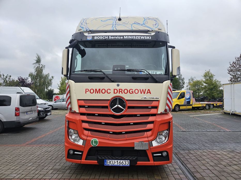 Mercedes Actros Pomoc Drogowa