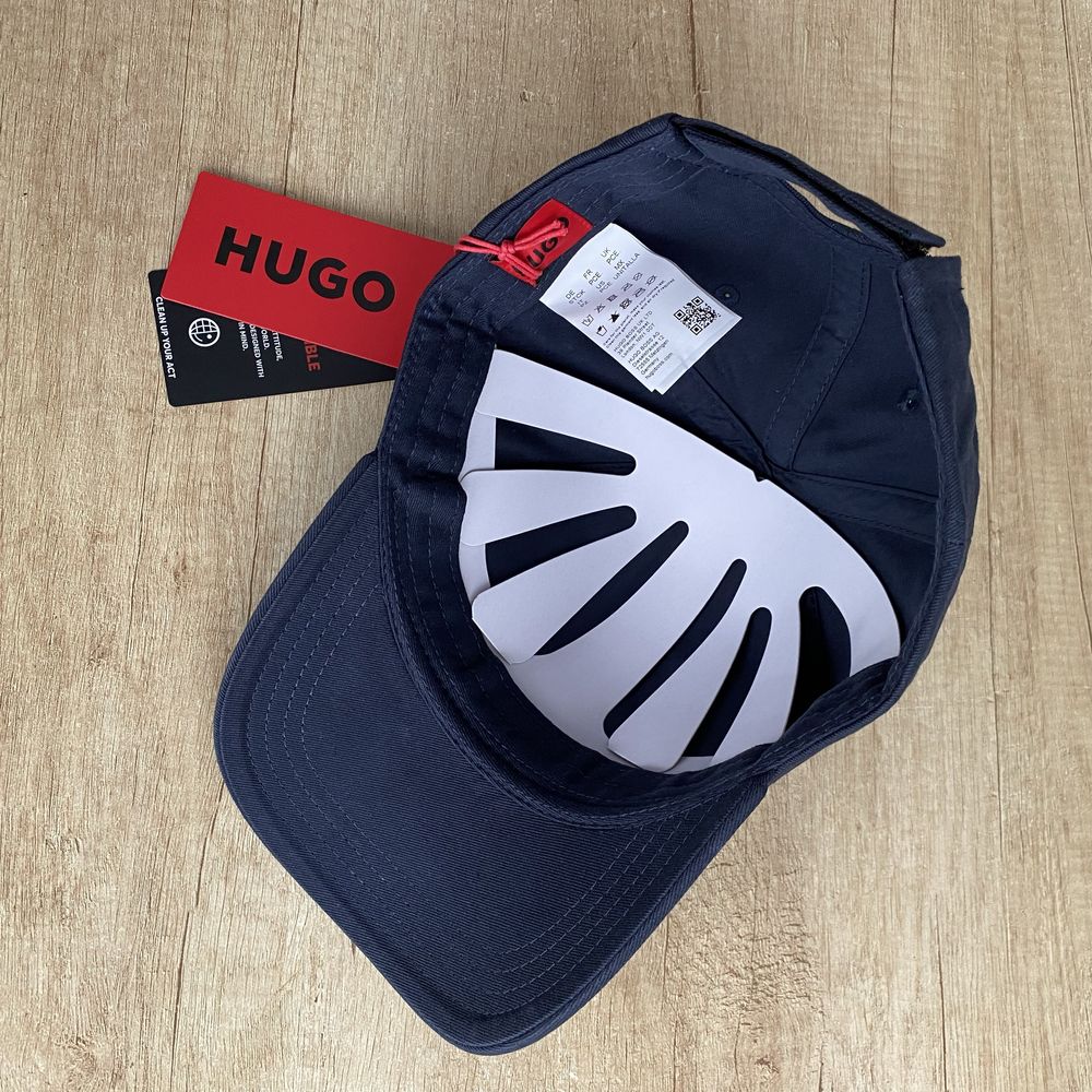 Оригинальная кепка HUGO , Hugo Boss. Темно синяя.