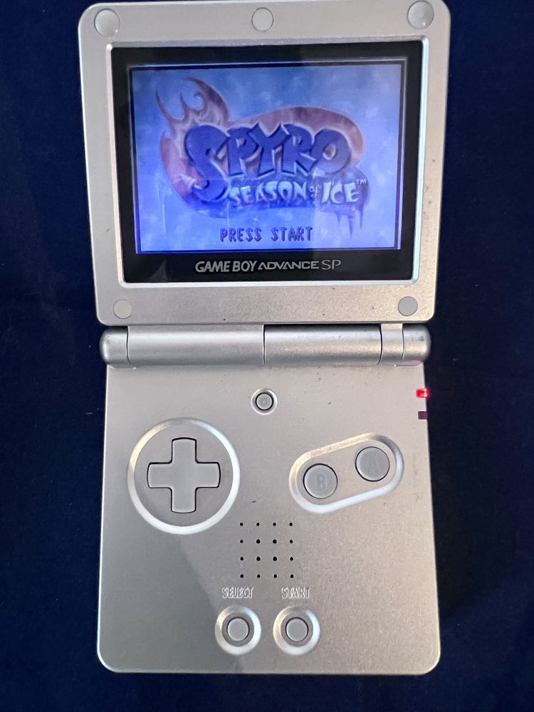 Gameboy advance sp com carregador e jogos