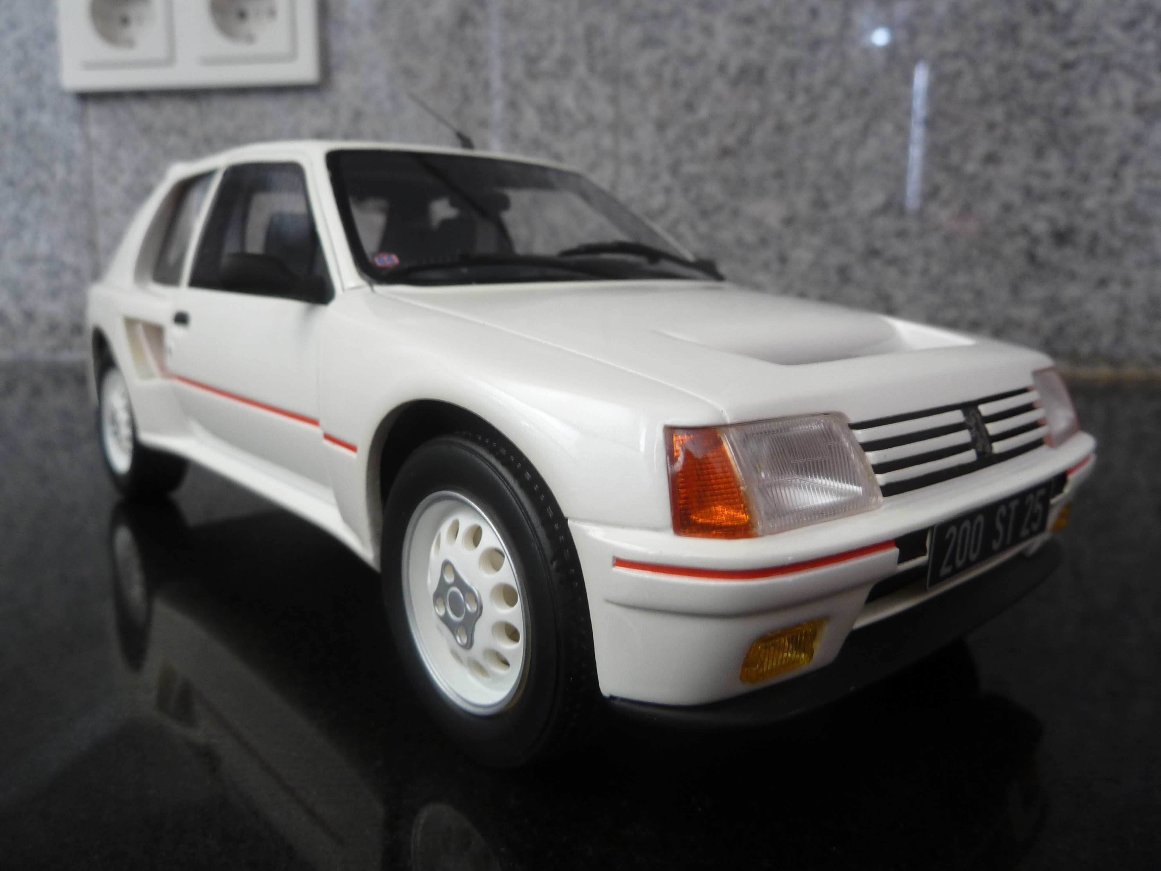 1:18 Ottomobile Otto, Peugeot 205 T16, AutoArt Minichamps