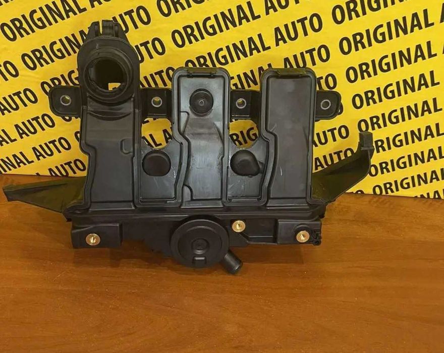 Кришка клапанів Renault Nissan 1.6cdi Trafic Megane Scanic Talisman