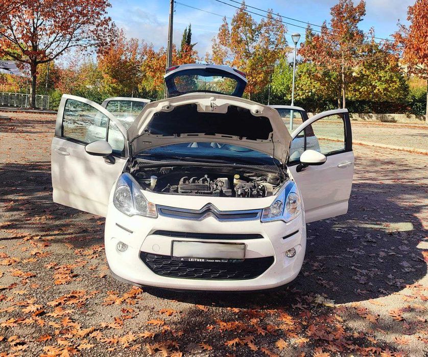Citroën C3 1.2 PureTech 76000 km 03/2017 82cv Sensores Cruise Control