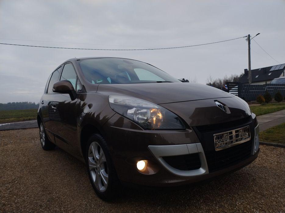 Renault Scenic 2011 1.6 16V 110 KM 6-biegów 150 tyś KM.