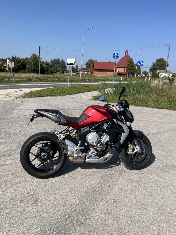 Mv agusta brutale 800