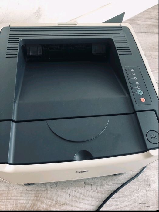 Принтер HP p2015d