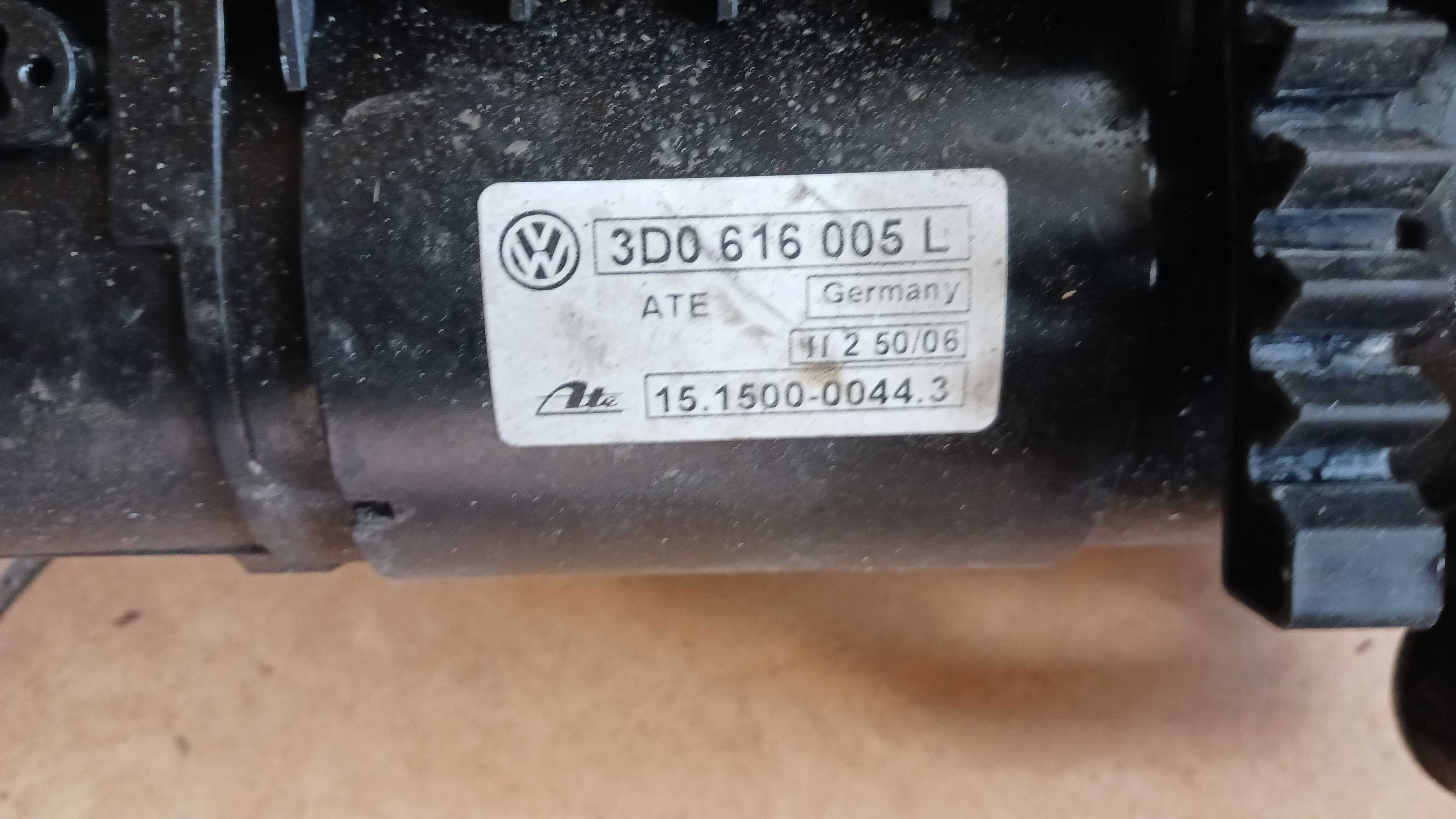 VW PHAETON kompresor zawieszenia 3D0.616005L