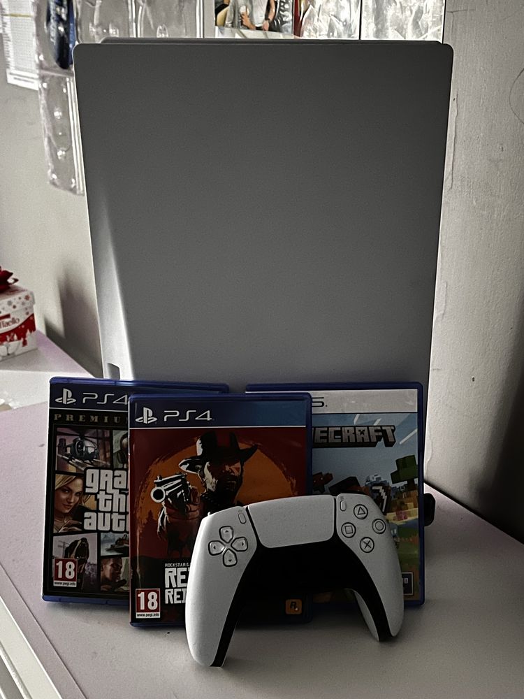 Playstation 5 z napędem, padem ,4 grami , pudełkiem