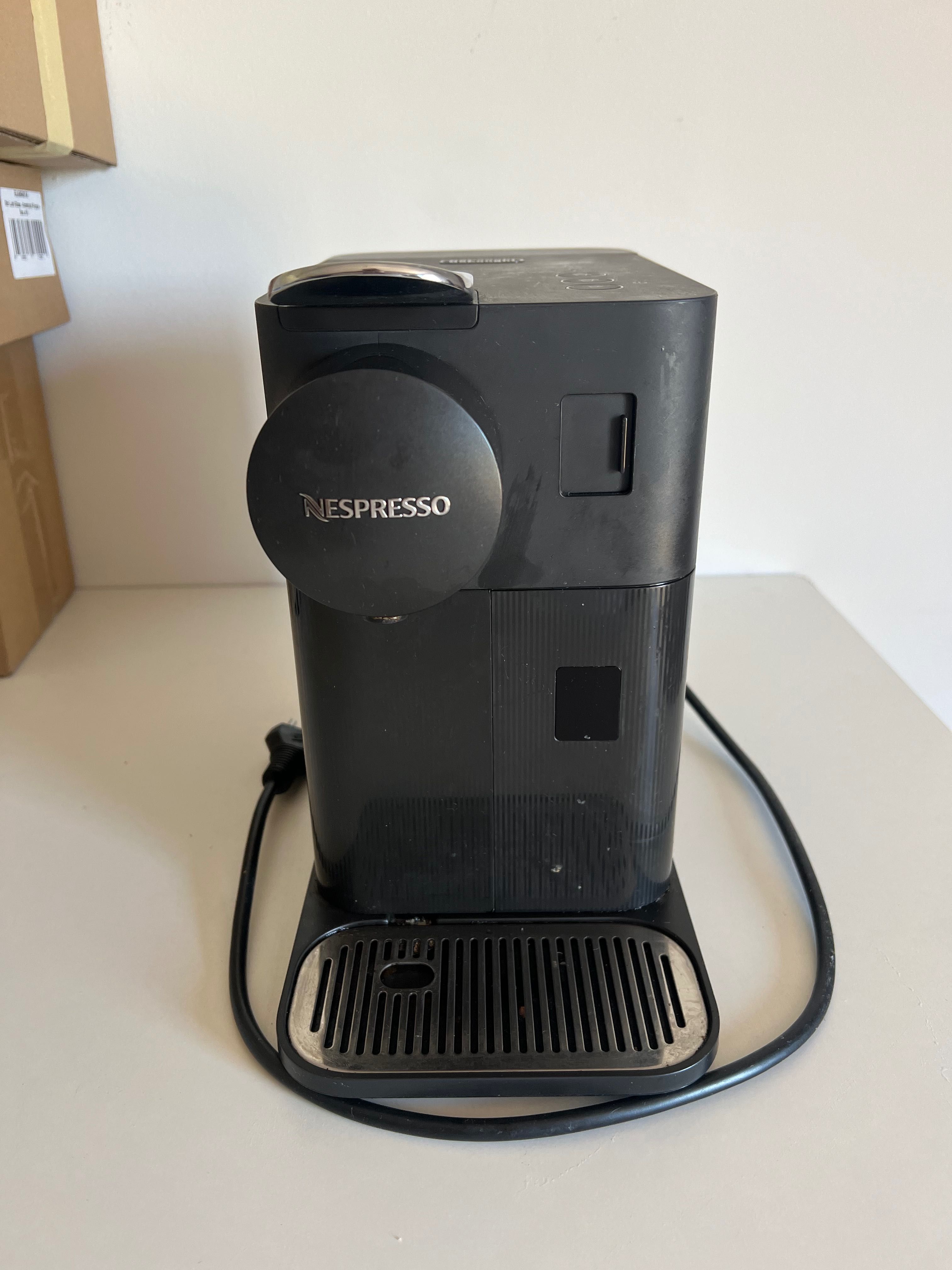 Nespresso Ekspres  DeLonghi Lattissima One EN510.B czarny