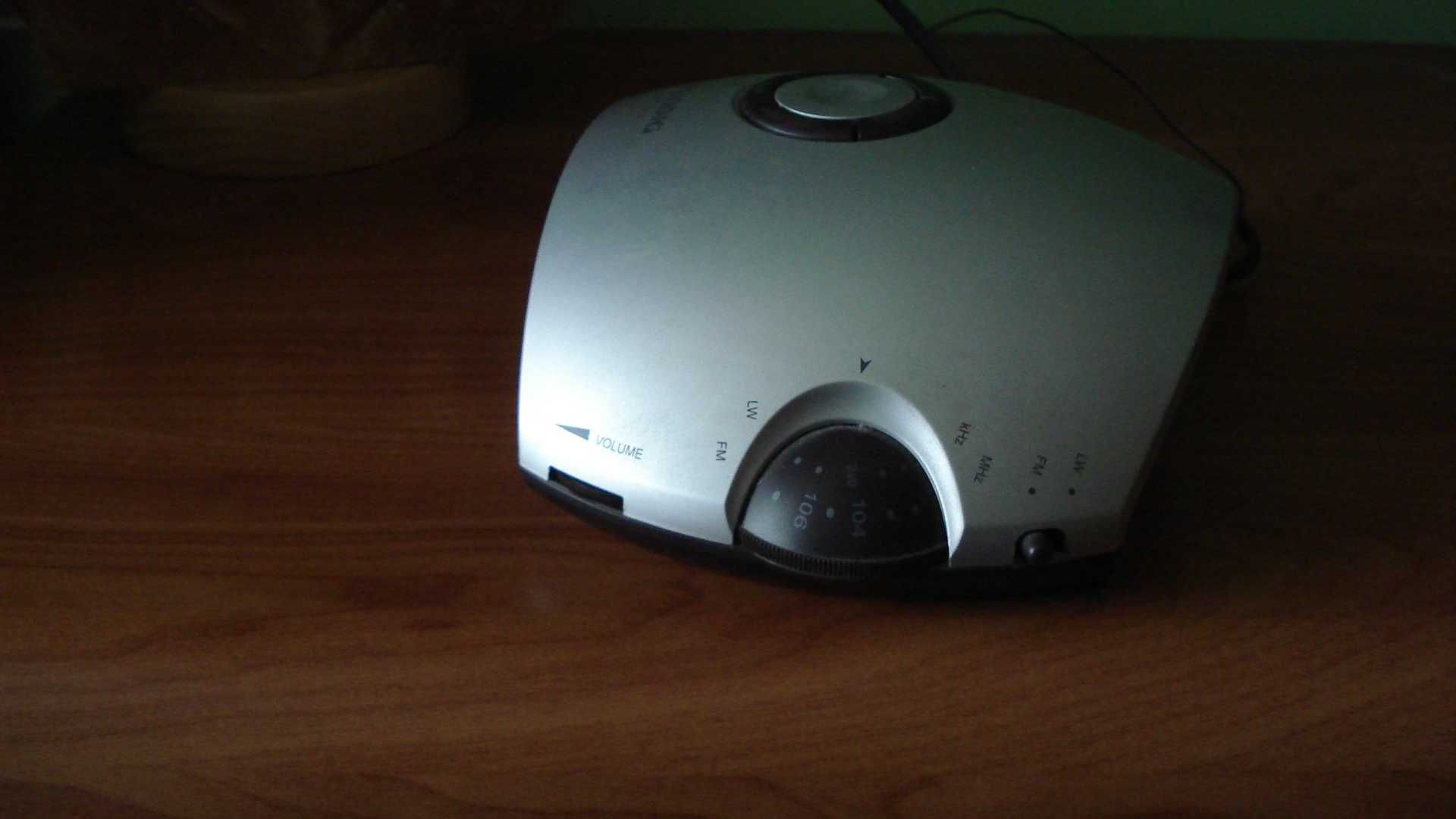 Radiobudzik Grundig SC 3340 LW z instrukcją - sprzedam
