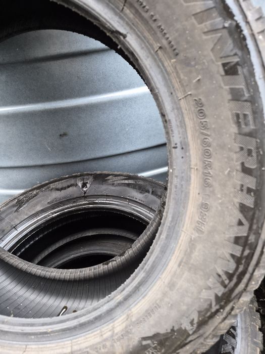 Komplet opon zimowych firestone 205/60 R16