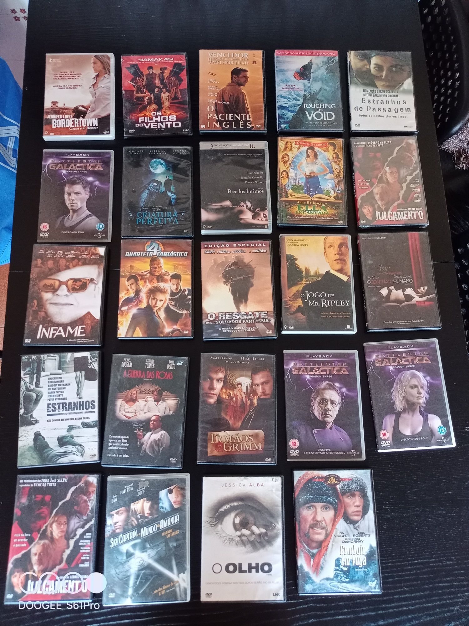 Conjunto 24 filmes DVD