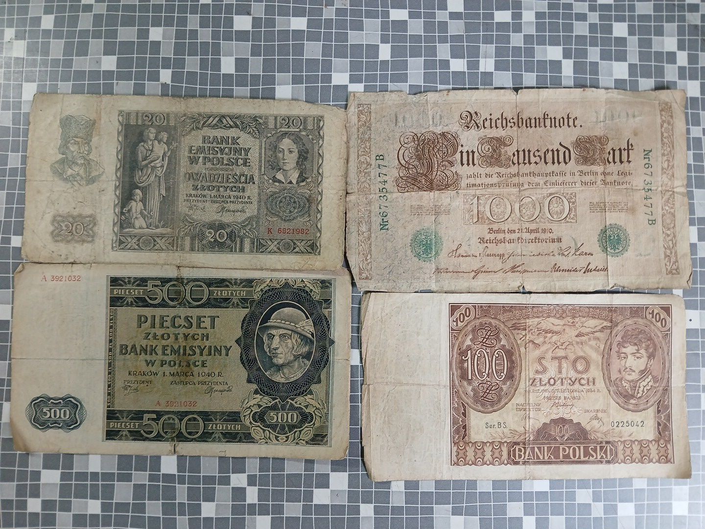 Stare banknoty. Zapraszam.